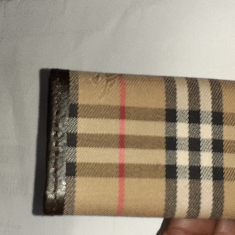 Burberry's Vintage Key Case Euc Authentic - image 8